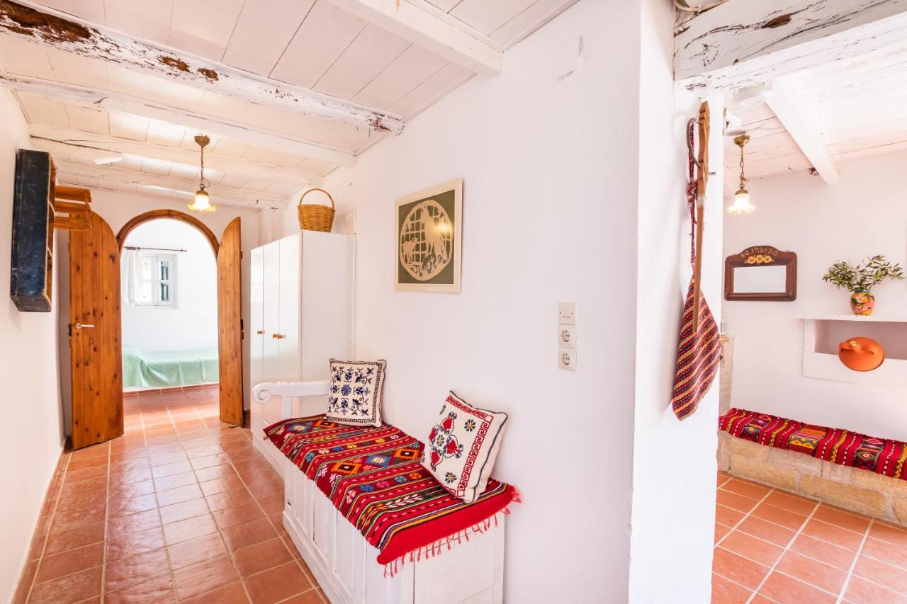 Olive Grove Cottage Menetai Exterior photo