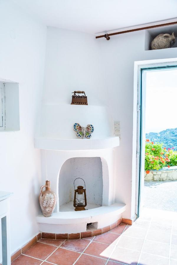 Olive Grove Cottage Menetai Exterior photo
