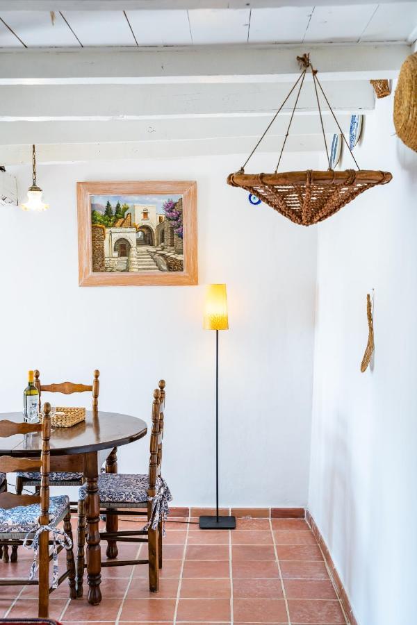Olive Grove Cottage Menetai Exterior photo